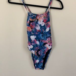 Cute floral print Jolyn tie-back dayno II onesie